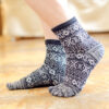 Large Size Men Five Finger Split Toe Socks - Image 5