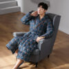 Pure Cotton Long Sleeved Autumn And Winter Thin Quilted Bathrobe Bathrobe - Image 4